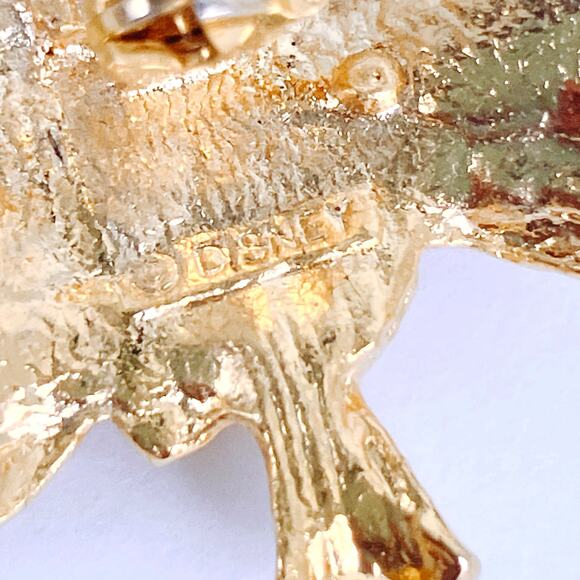 Signed Disney Christmas Tree Brooch Gold Tone Red Rhinestones Hidden Mickey VTG - Picture 9 of 12